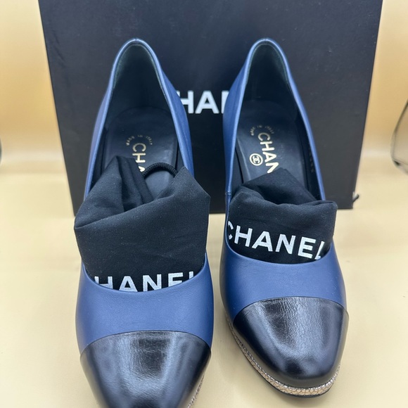 Chanel Heel Shoes, 4 Inches heels, Excellent condition, Box, Dustbag - Picture 2 of 5